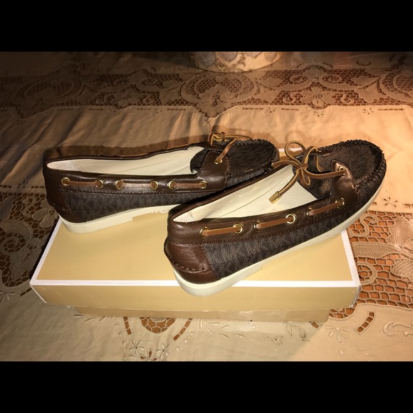 michael kors boat shoes